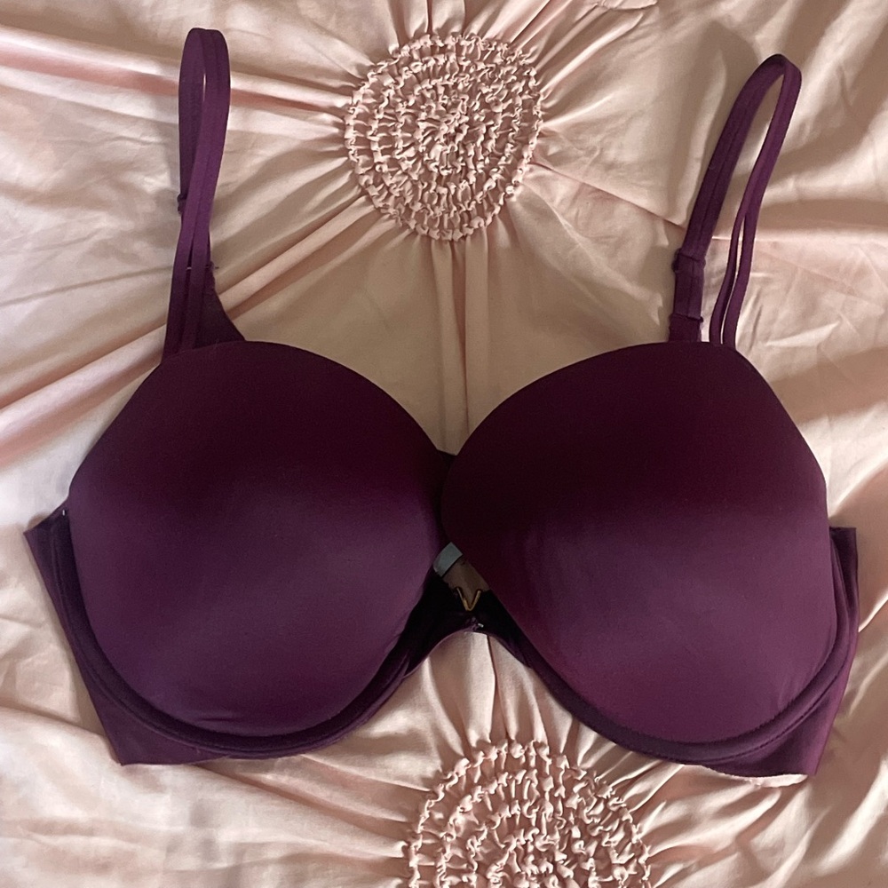 34DD Victoria’s secret push up